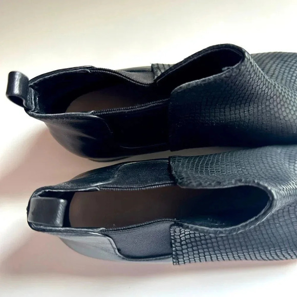 Cole Haan Grand Os Amherst Snake Embossed Leather Ankle Bootie - Picture 7 of 8